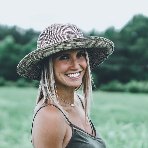 Meet your Posher, Meghan - Picture 1 of 1